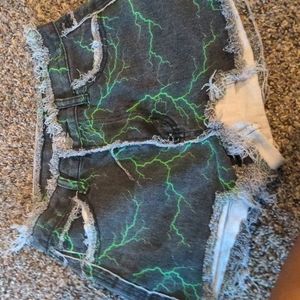 Lightning Shorts